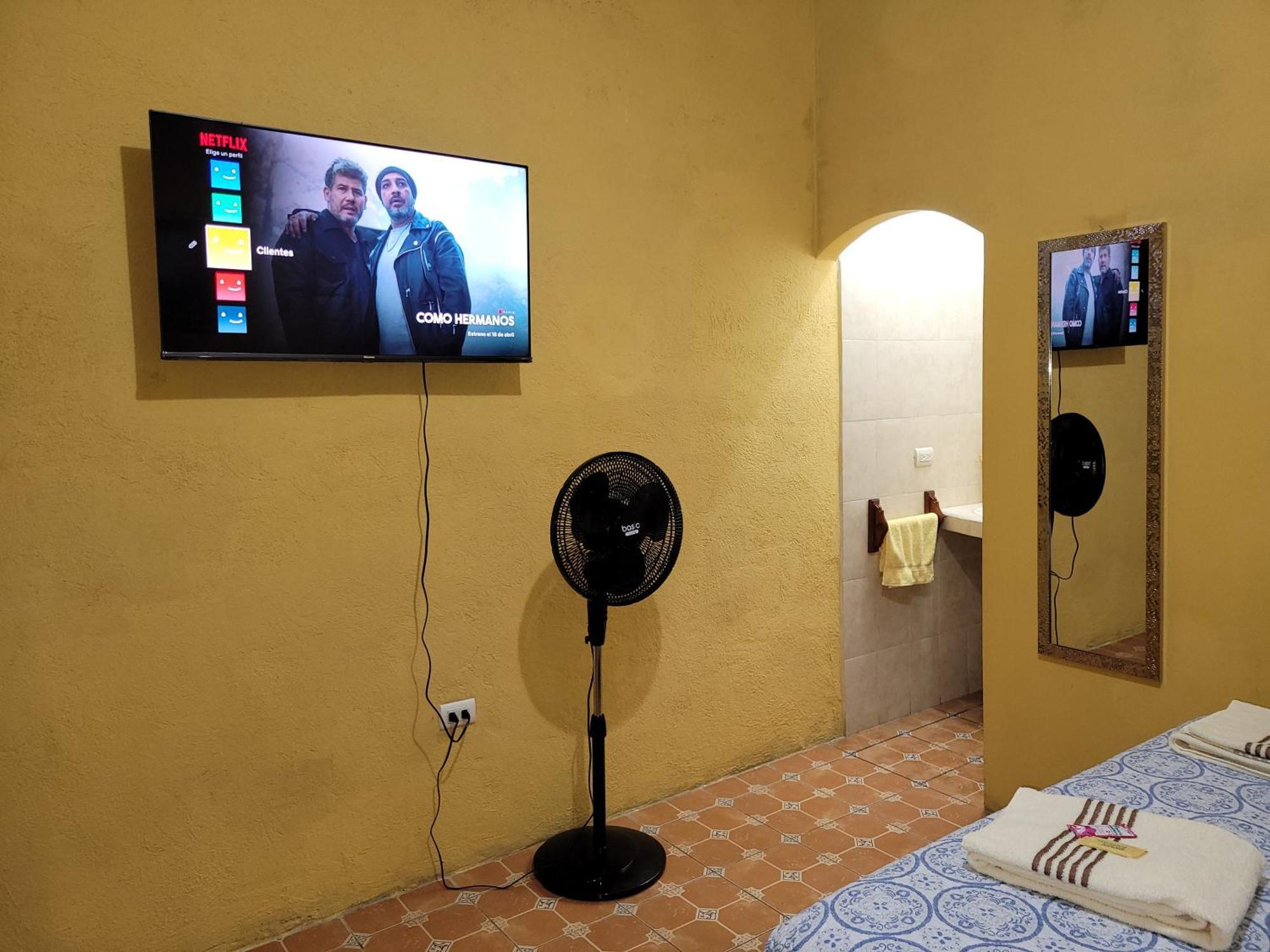 Hotel Nolasco Антигуа-Гватемала Экстерьер фото